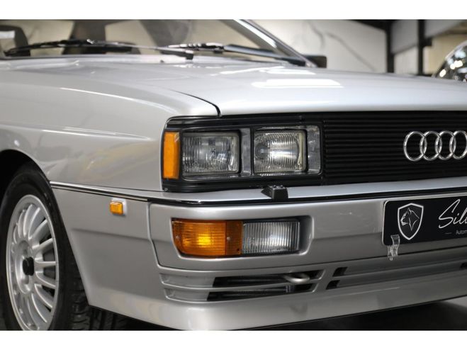Audi Quattro UR 2.1 TURBO 200 GRIS de 1982