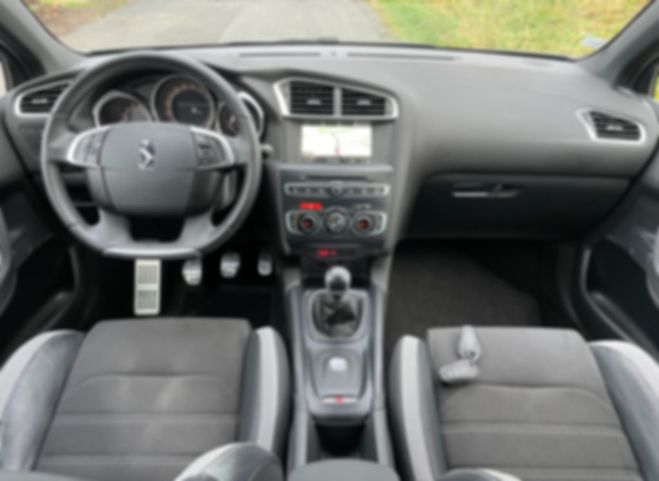 Citroen C4 4 1.6 BLUEHDI 120ch SPORT CHIC  de 2017