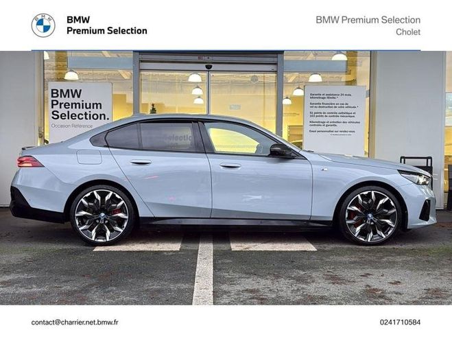 BMW Serie 5 550e 489ch M Sport xDrive M Brooklyngrau M�tallis� de 2024