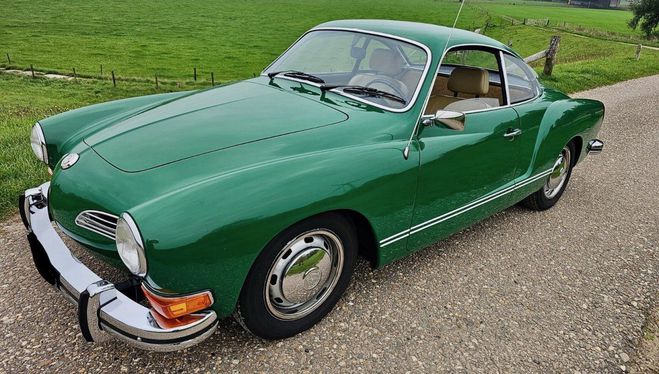 Volkswagen Karmann Ghia coupe 1974 Vert de 1974