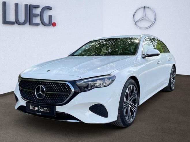 Mercedes Classe E 300 T-Modell AVANTGARDE DISTRONIC LENKRA Blanc de 