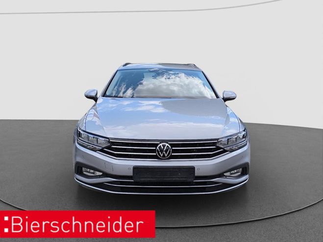 Volkswagen Passat Variant 2.0 TDI DSG Business AHK LED ACC Argent� M�tallique de 