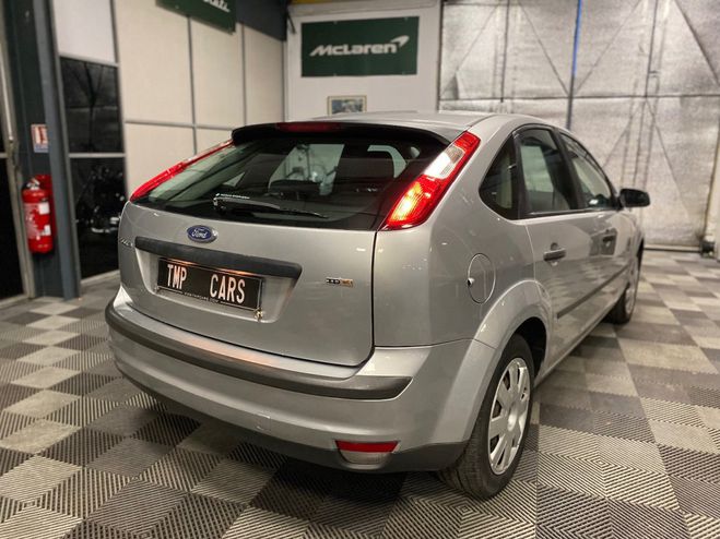 Ford Focus 1800 TDCI TREND 115 Grise de 2006