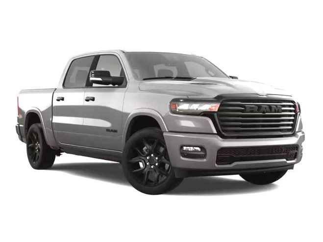Dodge Ram 1500 CREW LARAMIE SPORT NIGHT EDITION AI GRIS de 2025