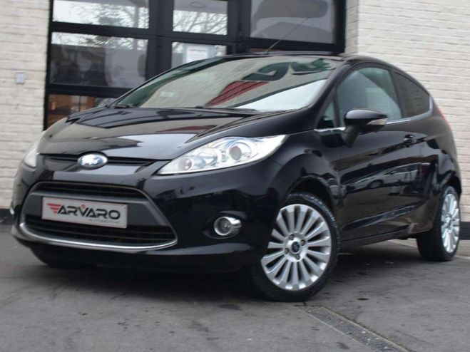 Ford Fiesta 1.25i Titanium Xenon Airco Garantie Noir M�tallis� de 