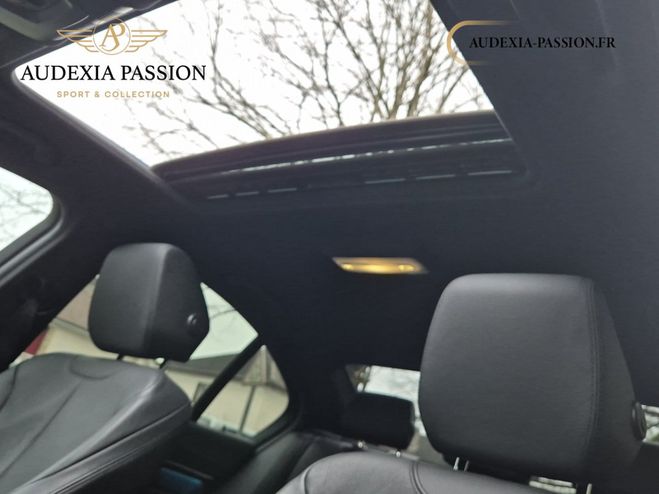 BMW Serie 3 F30 LCI 330e 252 ch M Sport A Noir de 2016