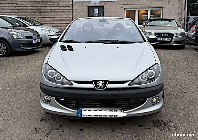 Peugeot 206 CC 2.0 16V Gris de 2002