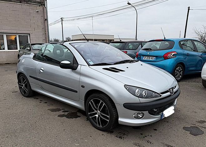 Peugeot 206 CC 2.0 16V Gris de 2002