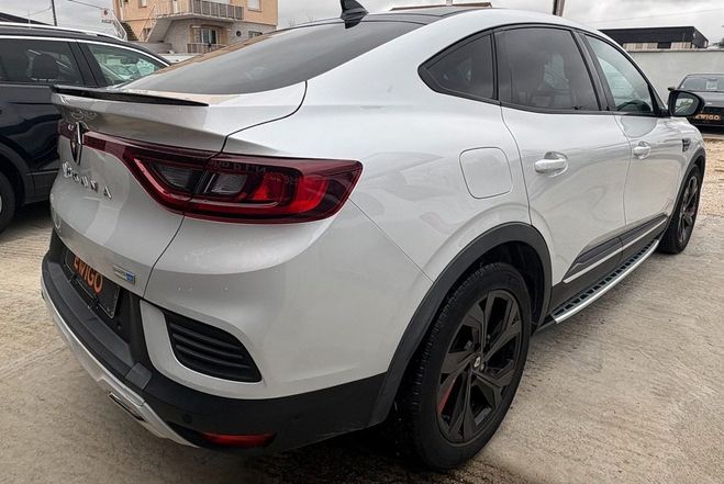 Renault Arkana 1.6 e-tech rs line full entretien + atte Blanc de 2021