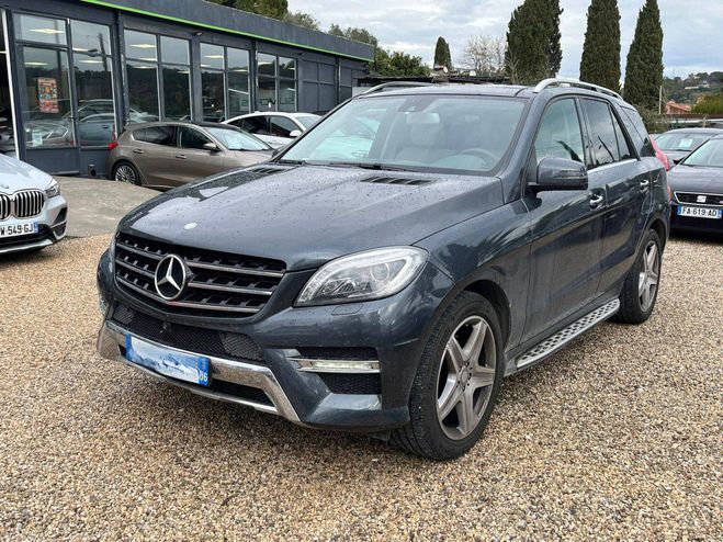 Cliquer pour voir la photo suivante Mercedes Classe ML M III (W166) 350 BlueTEC Fascination 7G- Gris de 2015