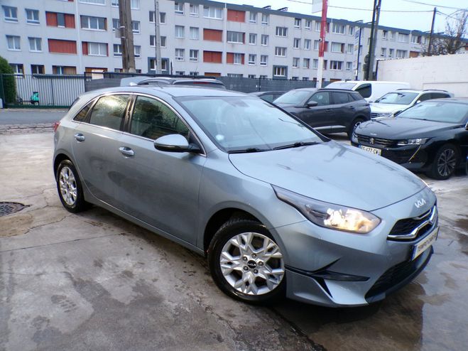 Kia Ceed d CEED 1.5 T-GDi 160 ch DCT7 Active Busi Gris Perle Metalise de 2022