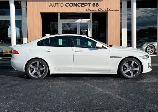 Jaguar XE 2.0D 180Ch Blanc de 2017