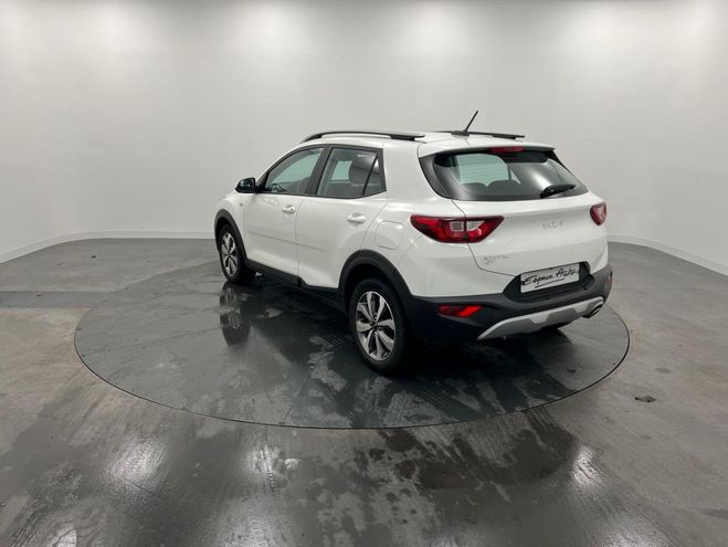 Kia Stonic 1.0 T-GDi 100 ch MHEV DCT7 Active Blanc de 2023