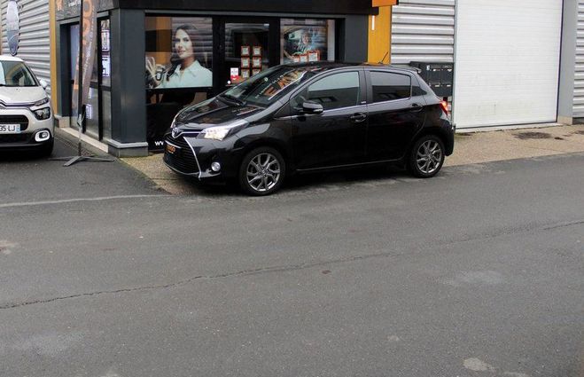 Toyota Yaris 1.3 vvti 100 ch lounge premi�re main Noir de 2015