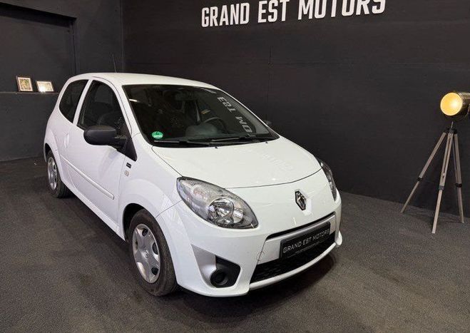 Cliquer pour voir la photo suivante Renault Twingo 1.2 YAHOO (75cv) première main suivi d?e Blanc de 2011