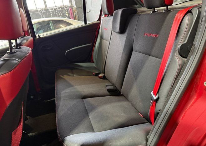 Dacia Sandero stepway II 1.5 DCI (90cv) distribution r Rouge de 2012