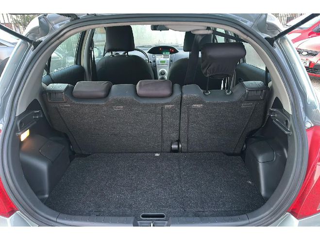 Toyota Yaris Yaris 1.3 - 87 VVT-i BVA Grise de 2006