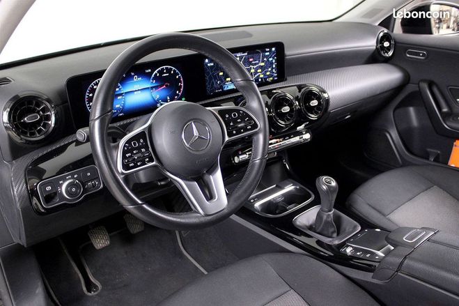 Mercedes Classe A IV 160 109CH BUSINESS LINE ESSENCE Noir de 2021