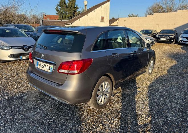 Mercedes Classe B 180 122ch Inspiration 7G-DCT Historique  Gris de 2016