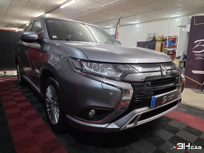 Mitsubishi Outlander 2.4 240H 135 TWIN-MOTOR PHEV HYBRID 13.8 Gris de 2019