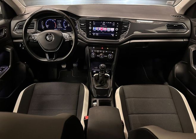 Volkswagen T Roc 1.5 tsi 150ch carat Blanc de 2019