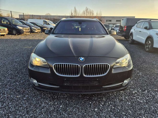 BMW Serie 5 520 dA--CUIR-XENON-USB---MARCHAND OU EXP Noir M�tallis� de 