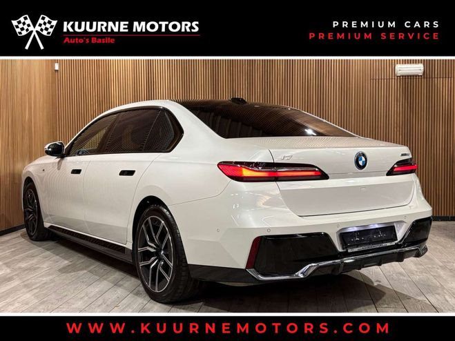 BMW i7 eDrive50M Alu20-B&O-Cam360-Pano Blanc M�tallis� de 