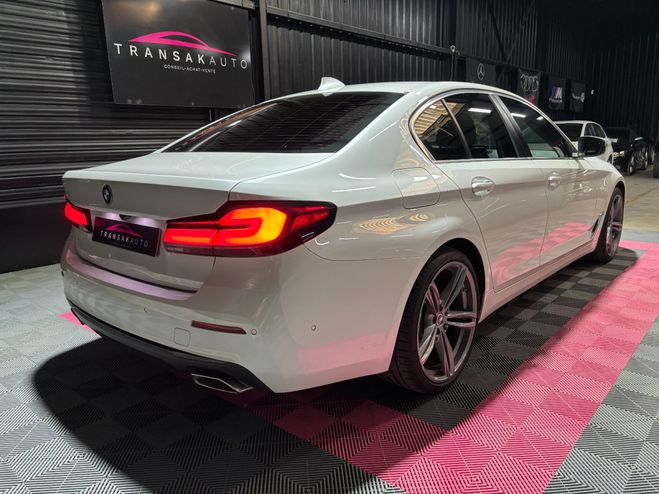 BMW Serie 5 G30 LCI 520d TwinPower Turbo 190 ch BVA8 Blanc de 2021