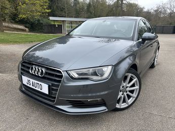  Voir d&eacute;tails -Audi A3 III BERLINE 1,4 TFSI COD ULTRA 150 AMBIT &agrave; Sandillon (45)