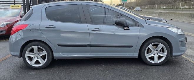 Peugeot 308 BVA (T7) 1.6 HDi 110 cv Feline BMP6  de 2008