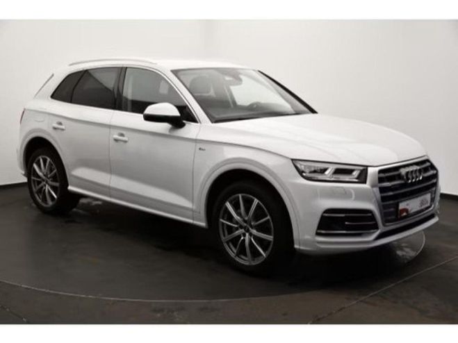 Audi Q5 Quattro 2.0 50 TFSI e - 299 - BV S-Troni blanc ibis metallisee de 2021