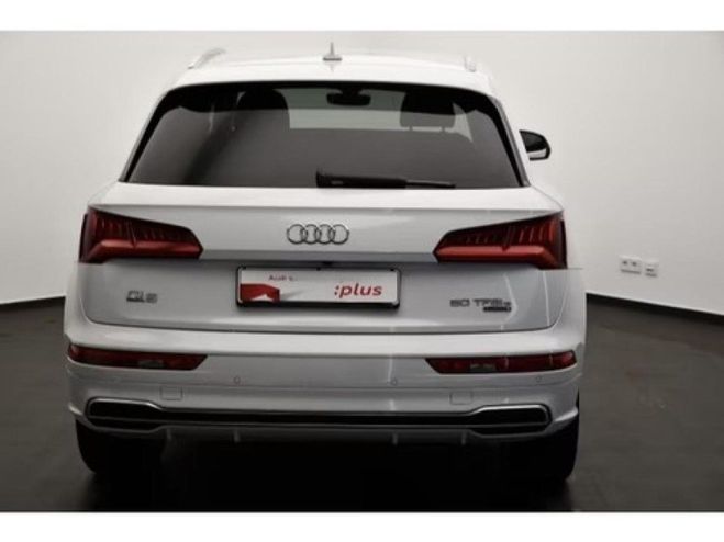 Audi Q5 Quattro 2.0 50 TFSI e - 299 - BV S-Troni blanc ibis metallisee de 2021