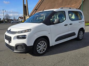  Voir d&eacute;tails -Citroen Berlingo 1.5 hdi Live 5 places faible kilom�trage &agrave; Mouguerre (64)