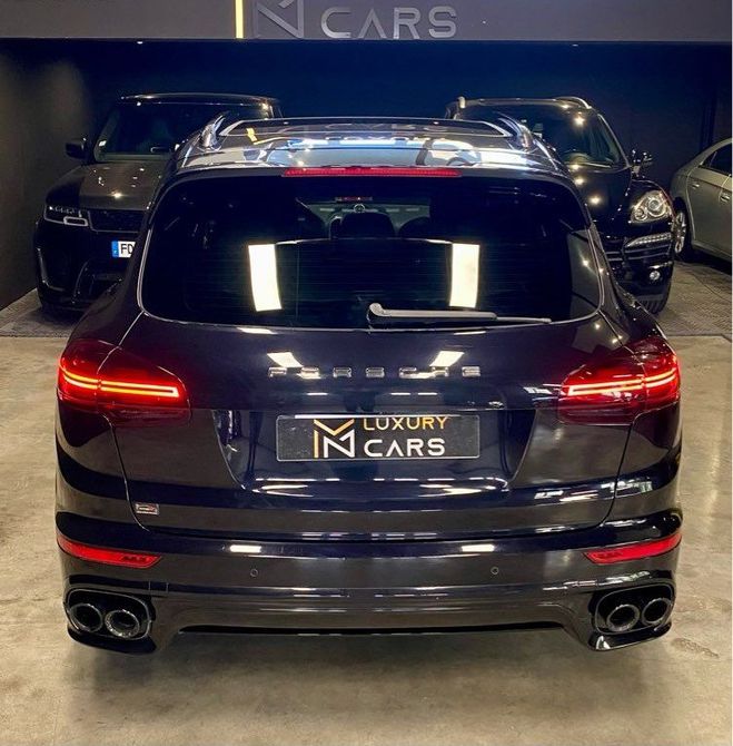 Porsche Cayenne S PLATINIUM �DITION E-HYBRID 3.0 L V6 41  de 2017