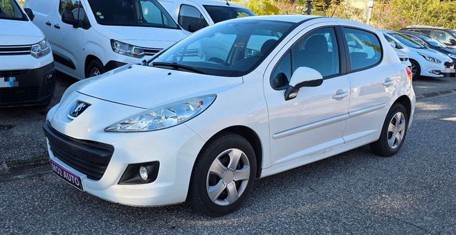 Peugeot 207 120.000KMS 1.4i 75CH 2012 CLIM blanche de 2012