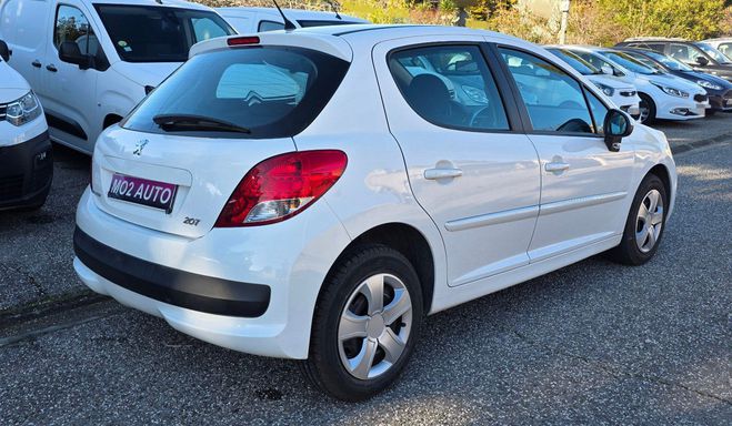 Peugeot 207 120.000KMS 1.4i 75CH 2012 CLIM blanche de 2012