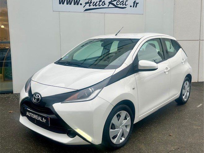 Toyota Aygo 1.0 VVT-i x-play Blanc de 2018