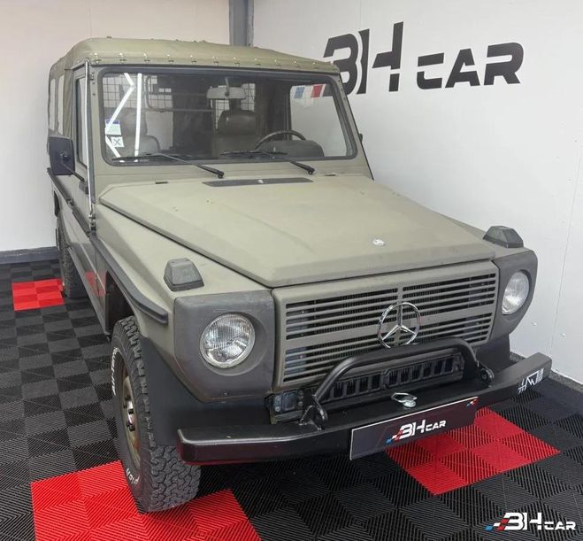 Mercedes Classe G 230 2.3 i Break 125cv / Ex arm�e Fran�ai Beige de 1982