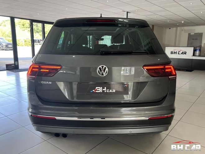 Volkswagen Tiguan 1.4 TSI 150 CH DSG6 CARAT EXCLUSIVE GARA Gris de 2018