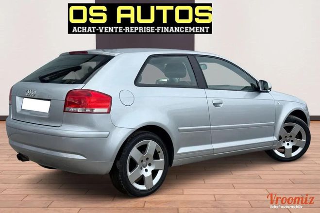 Audi A3 II (8P) 2.0 FSI Ambiente 16V - 9 cv (150 Gris de 2005