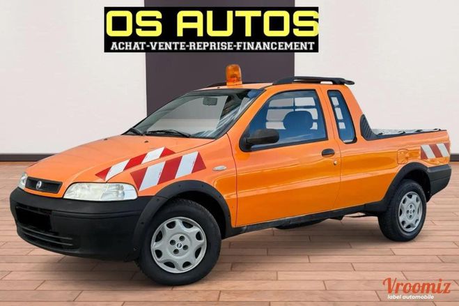 Fiat Strada Pick Up 1.9D 60ch (8CV), BVM5 2 PORTES,  Orange de 2005
