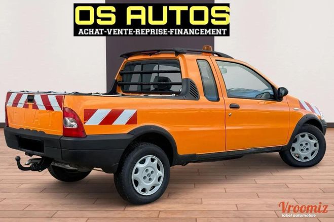 Fiat Strada Pick Up 1.9D 60ch (8CV), BVM5 2 PORTES,  Orange de 2005