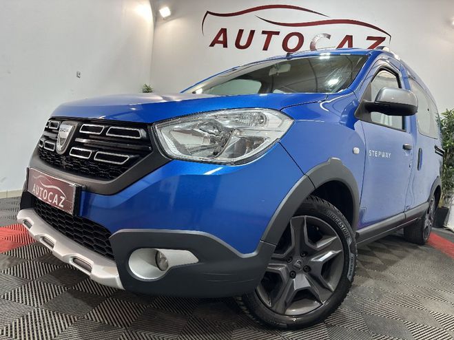 Dacia Dokker 1.5 dCi 90 Stepway *PREMIERE MAIN Bleu de 2017
