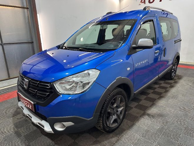 Dacia Dokker 1.5 dCi 90 Stepway *PREMIERE MAIN Bleu de 2017