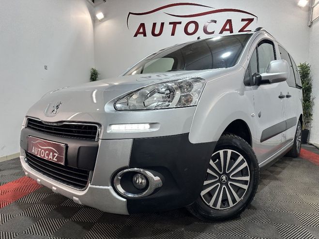 Peugeot Partner TEPEE 1.6 HDi 115ch Outdoor  GRIP CONTRO Gris Clair de 2014