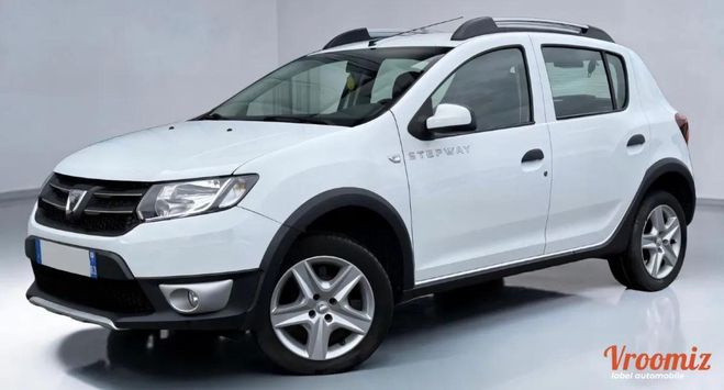 Cliquer pour voir la photo suivante Dacia Sandero Stepway 1.5 DCi 90ch (4 cv) Turbo FAP BV Blanc de 2013
