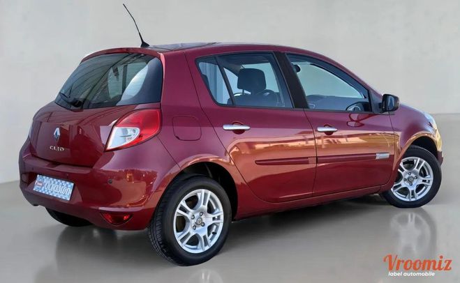 Renault Clio 1.2 16V 75 eco2 (5 CV) Automatique, Expr Rouge de 2010