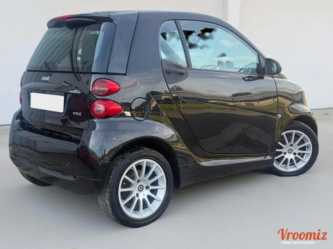 Smart Fortwo 1.0i 71ch 4 cv Automatique 3 Portes Noir Noir de 2011