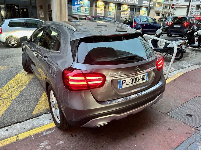 Mercedes Classe GLA CLASSE 180 122CH SENSATION 7G-DCT EURO6D Gris de 2019