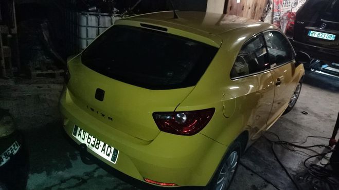 Seat Ibiza iv 1.4 TDI 80 Paiement et reprise 4x pos JAUNE de 2011